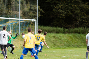 Fussball_02.10-25-von-36