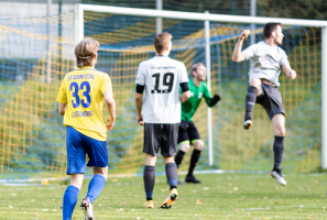 Fussball_02.10-3-von-36