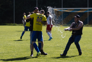 Fussball_14-5-22-37-von-40