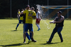 Fussball_14-5-22-37-von-40