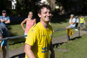 Fussball_14-5-22-38-von-40